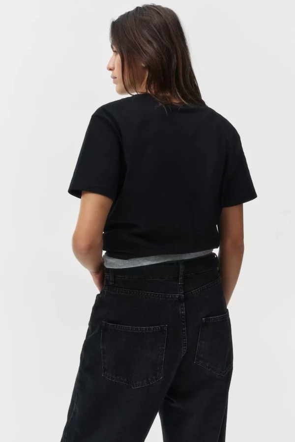 Noctra Essential Relaxed Fit T-Shirt